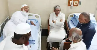জামায়াত আমিরকে দেখতে হাসপাতালে মির্জা ফখরুল